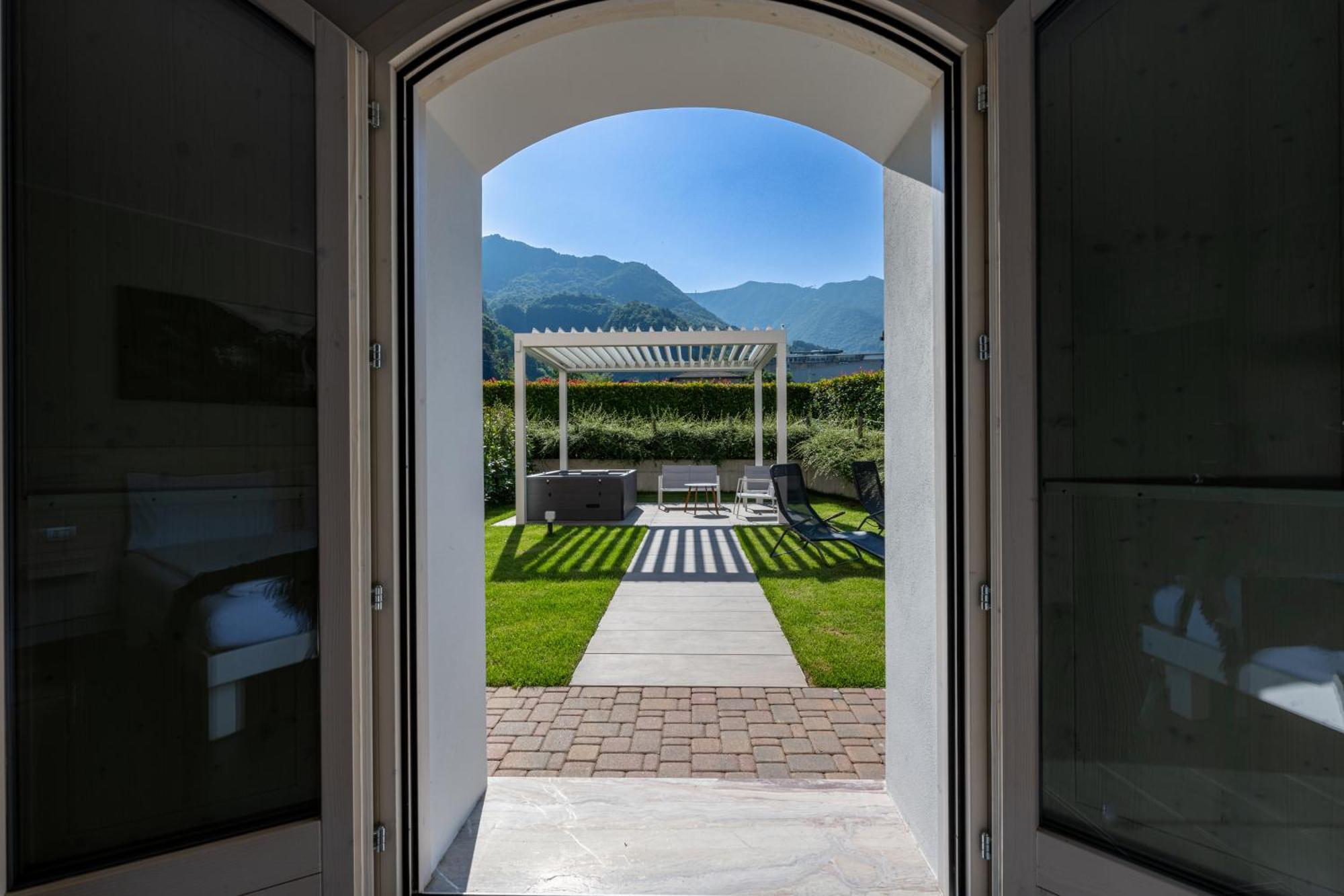 Bianco Hotel Primaluna Экстерьер фото