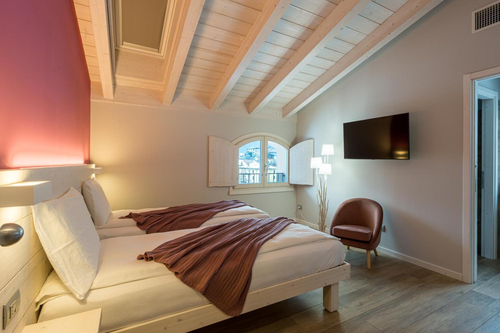 Bianco Hotel Primaluna Экстерьер фото